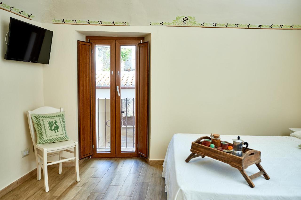 Casa Masuri, Nel Cuore Di Dorgali Extérieur photo